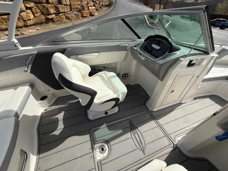 Slide: The Image of Chaparral 21 SSi 2023 - 11