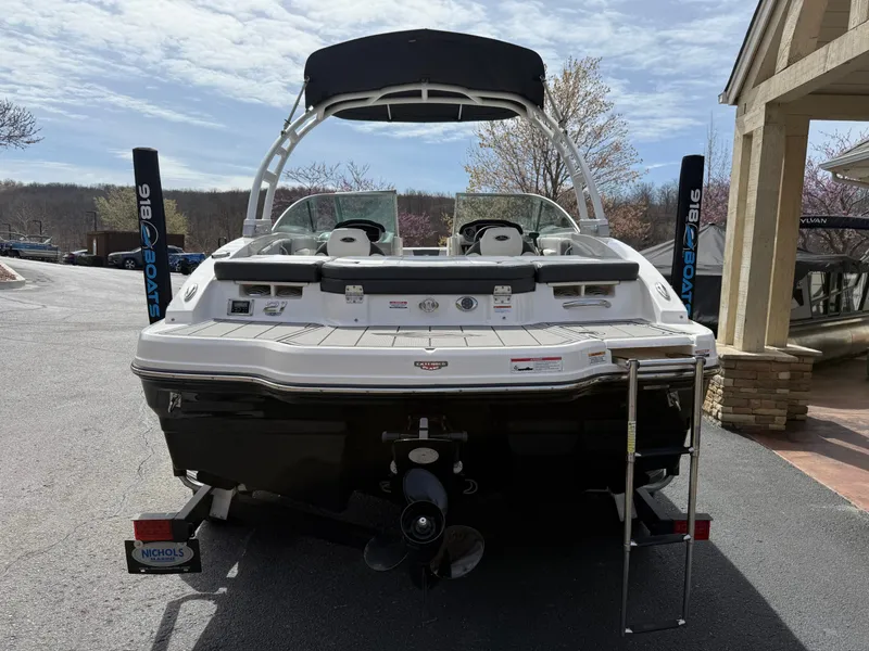 Slide: The Image of Chaparral 21 SSi 2023 - 6