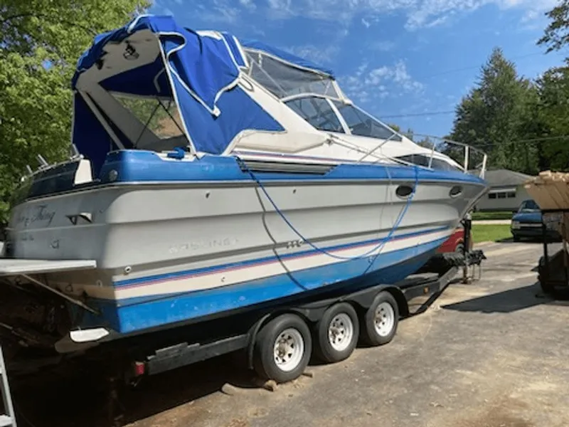 Slide: The Image of Bayliner Avanti 1989 - 14