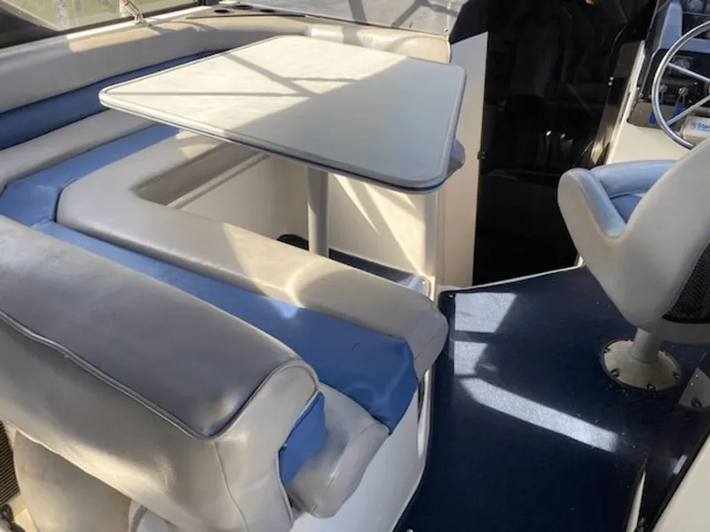 Slide: The Image of Bayliner Avanti 1989 - 7