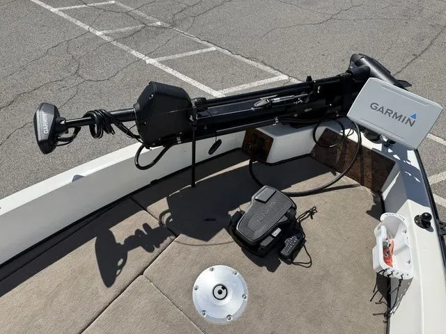 Slide: The Image of Charger 190 SUV 2005 - 10