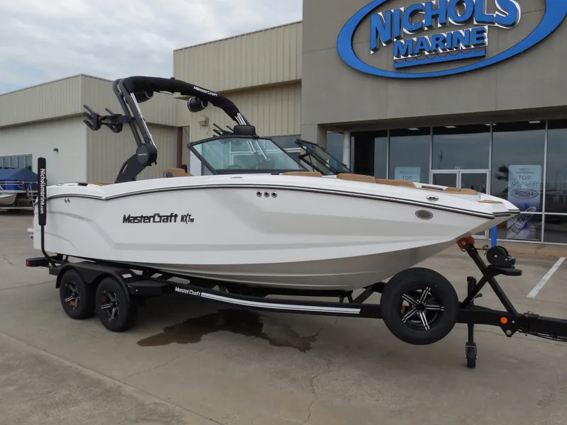 Slide: The Image of MasterCraft NXT 22 2025 - 1