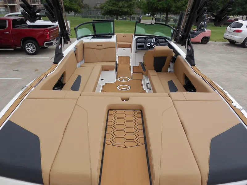 Slide: The Image of MasterCraft NXT 22 2025 - 6