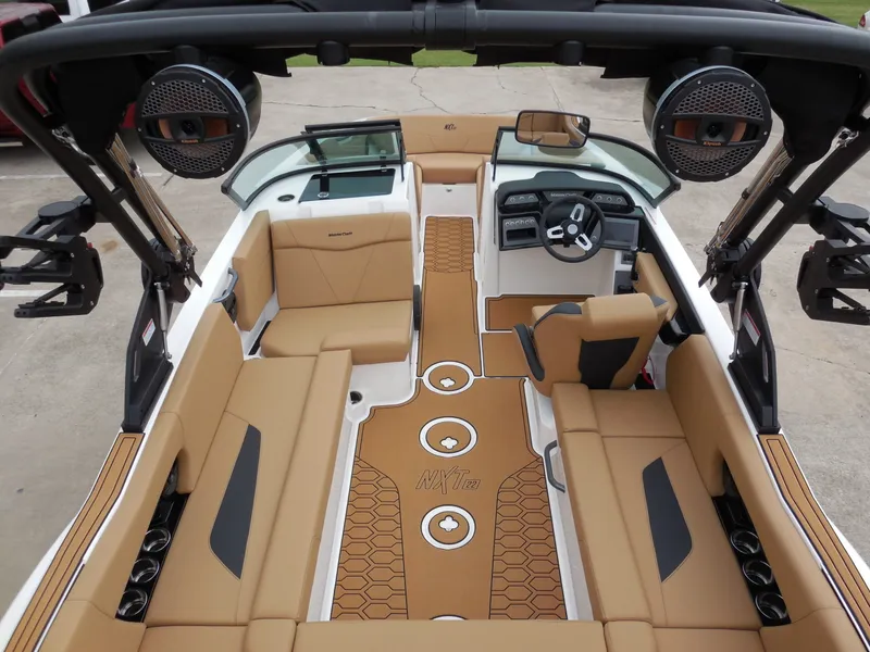 Slide: The Image of MasterCraft NXT 22 2025 - 7