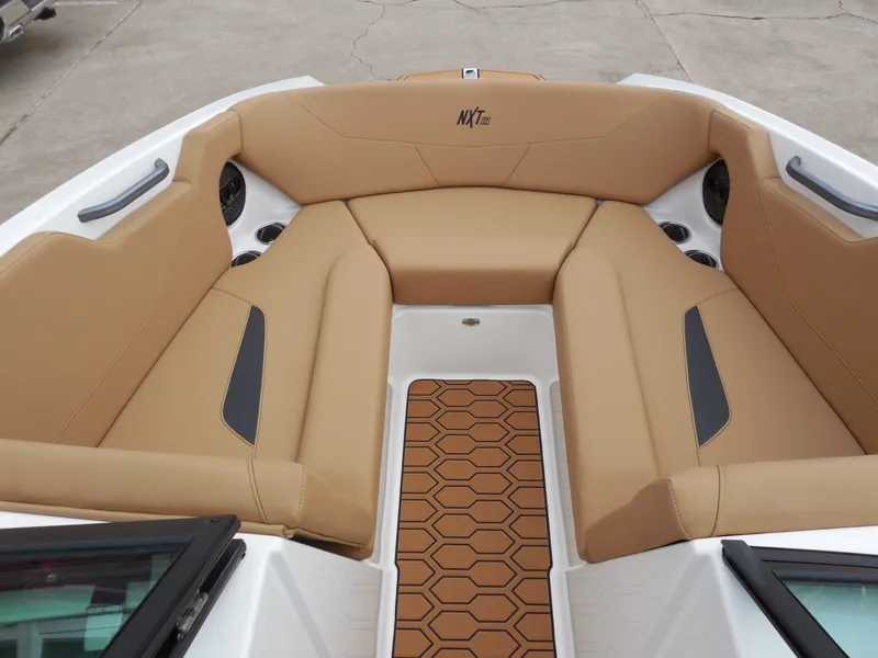 Slide: The Image of MasterCraft NXT 22 2025 - 9