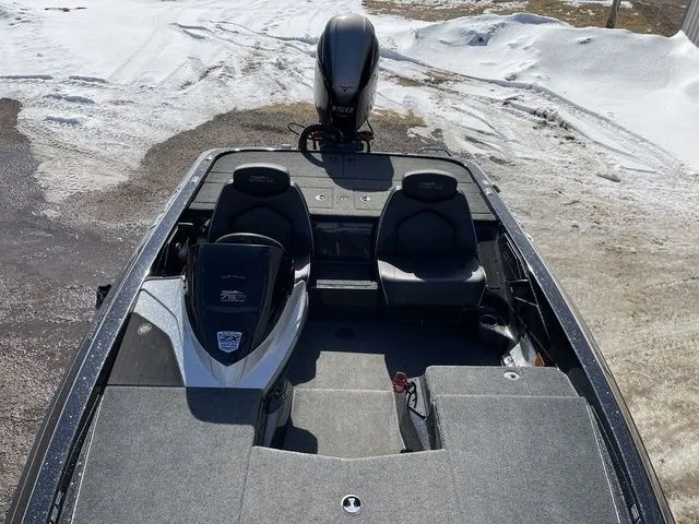 Slide: The Image of Skeeter ZX150 2023 - 18