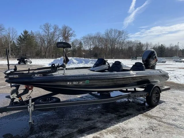 Slide: The Image of Skeeter ZX150 2023 - 5