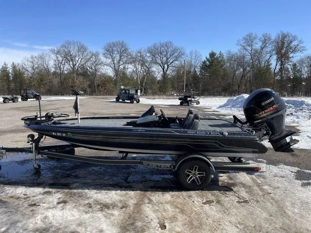 Slide: The Image of Skeeter ZX150 2023 - 6