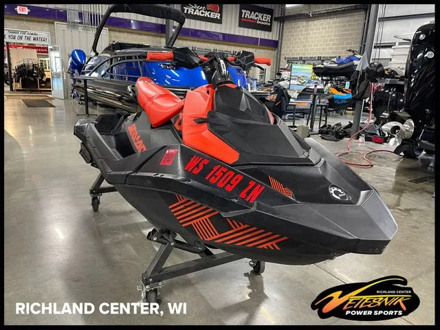 The Image of Sea-Doo Spark Trixx 2-up Rotax 900 H.O. ACE IBR 2022 - 1
