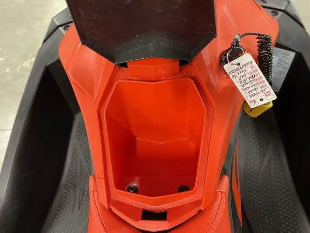 Slide: The Image of Sea-Doo Spark Trixx 2-up Rotax 900 H.O. ACE IBR 2022 - 18