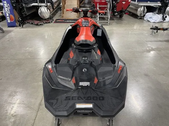 Slide: The Image of Sea-Doo Spark Trixx 2-up Rotax 900 H.O. ACE IBR 2022 - 6