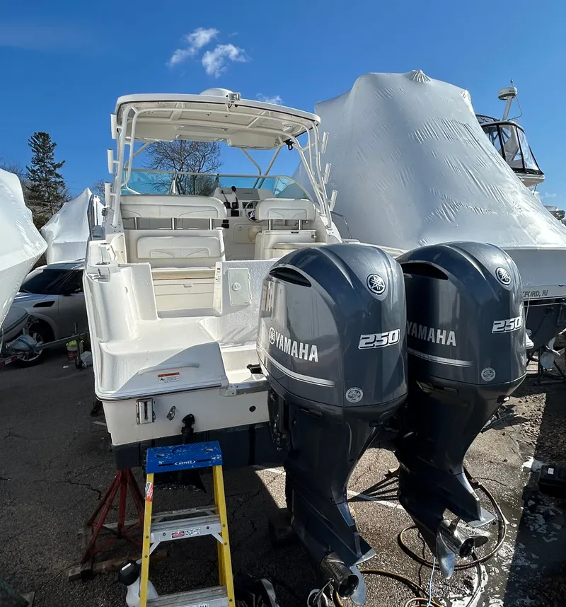 Slide: The Image of 2015 Wellcraft 290 Coastal boat with Yamaha 250 engines. - 5