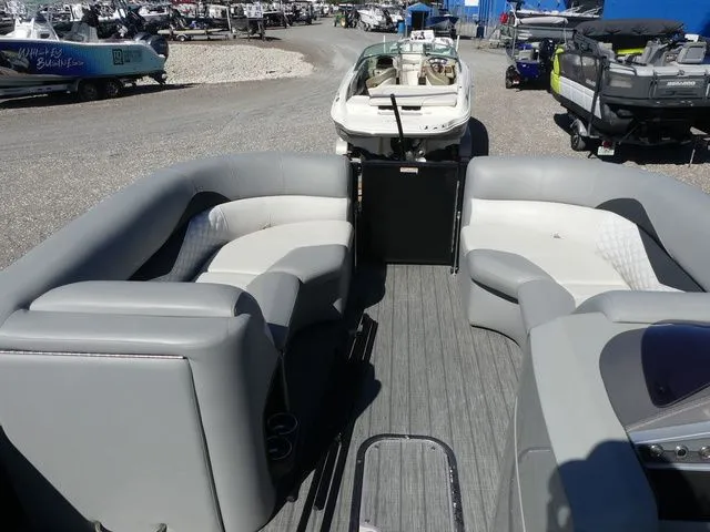 Slide: The Image of Manitou Encore 25 RF SHP 2019 - 17