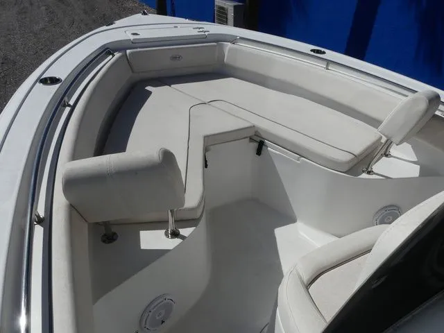 Slide: The Image of Sea Hunt Ultra 239 SE 2023 - 12