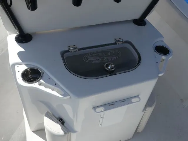 Slide: The Image of Sea Hunt Ultra 239 SE 2023 - 19