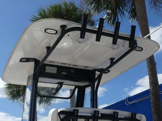 Slide: The Image of Sea Hunt Ultra 239 SE 2023 - 21