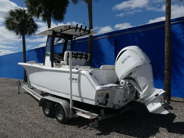 Slide: The Image of Sea Hunt Ultra 239 SE 2023 - 6