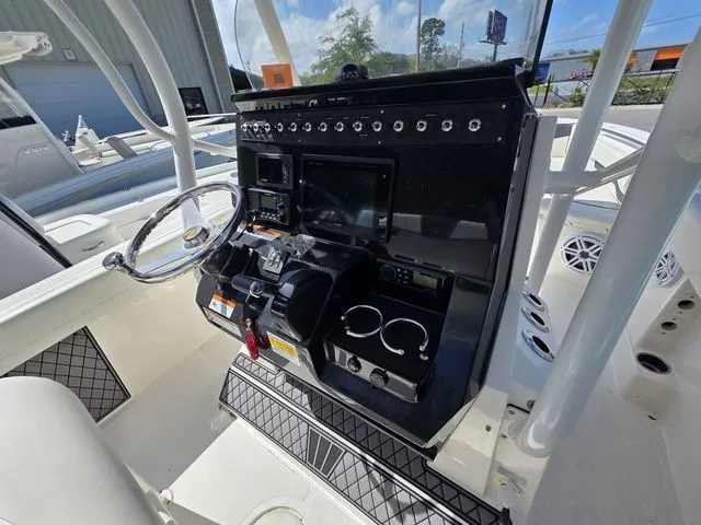 Slide: The Image of Wellcraft 222 Scarab Offshore 2017 - 12