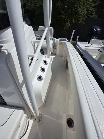 Slide: The Image of Wellcraft 222 Scarab Offshore 2017 - 18