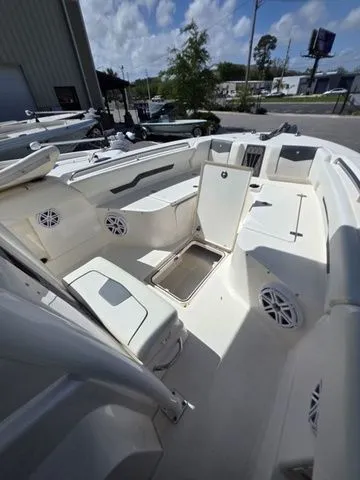 Slide: The Image of Wellcraft 222 Scarab Offshore 2017 - 23