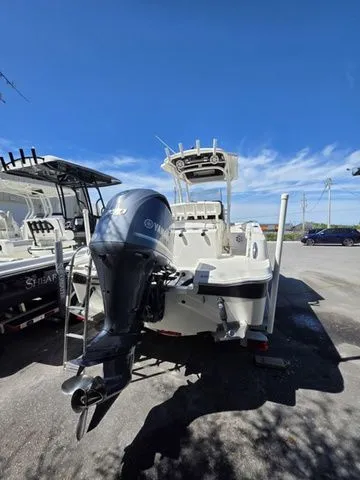 Slide: The Image of Wellcraft 222 Scarab Offshore 2017 - 3