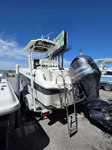 Slide: The Image of Wellcraft 222 Scarab Offshore 2017 - 4