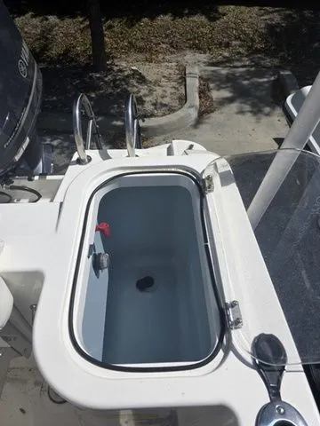 Slide: The Image of Wellcraft 222 Scarab Offshore 2017 - 9