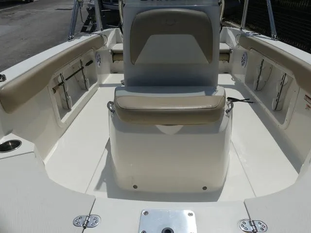 Slide: The Image of Stingray 186 CC 2019 - 16