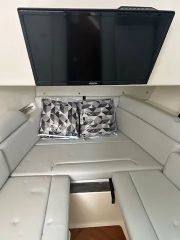 Slide: The Image of Boston Whaler 350 Realm 2024 - 14