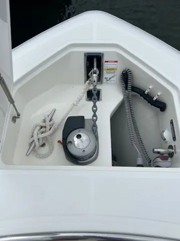 Slide: The Image of Boston Whaler 350 Realm 2024 - 30