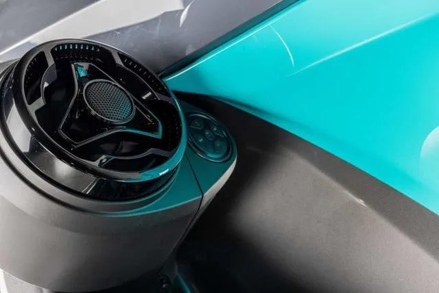 Slide: The Image of Sea-Doo GTR 230 2026 - 8
