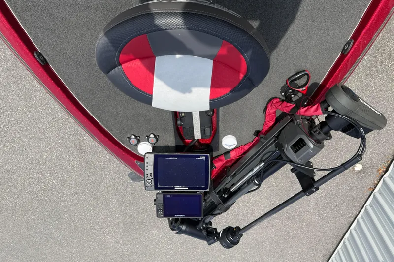 Slide: The Image of Overhead view of 2017 Skeeter ZX250 boat with seat and electronic equipment. - 7