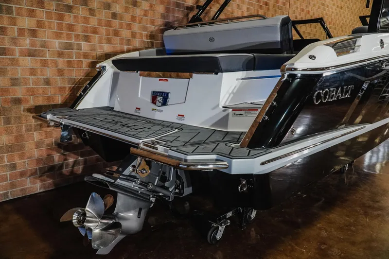 Slide: The Image of 2026 Cobalt R4 boat stern view with propeller and swim platform. - 7