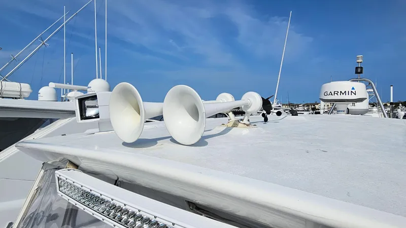 Slide: The Image of Neptunus 56 Flybridge 2005 - 82
