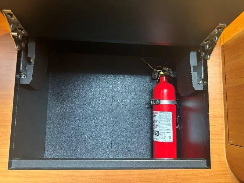 Slide: The Image of Mystic M4200 2022 - 41