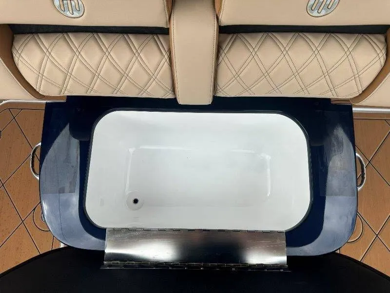 Slide: The Image of Mystic M4200 2022 - 61