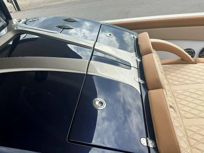 Slide: The Image of Mystic M4200 2022 - 86