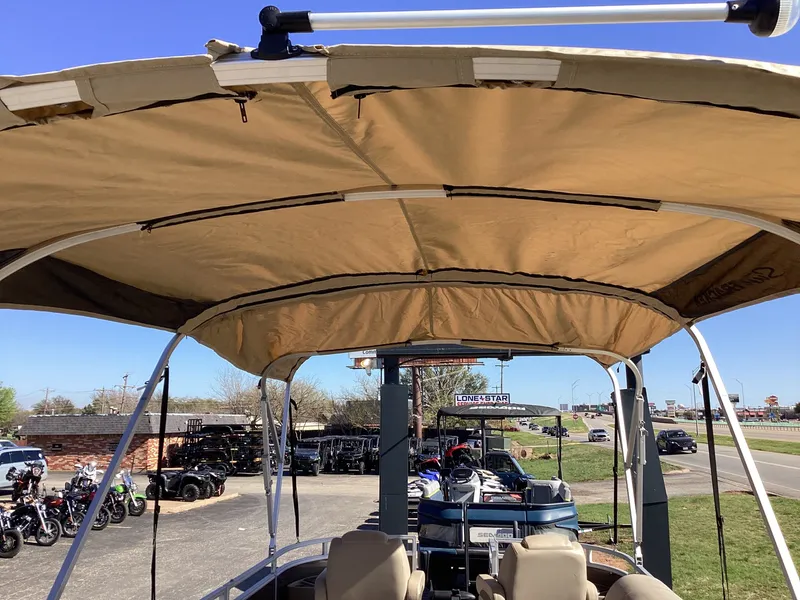 Slide: The Image of Sun Tracker Sportfish 24 XP3 2024 - 9