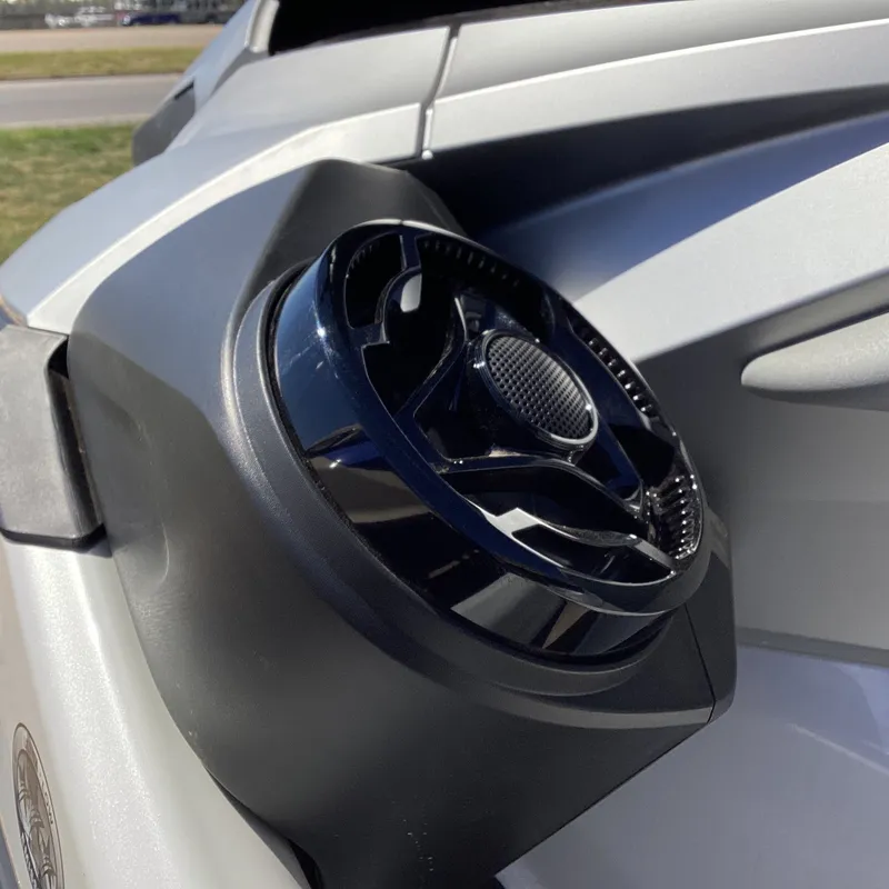 Slide: The Image of Sea-Doo GTX Limited 325 2026 - 17