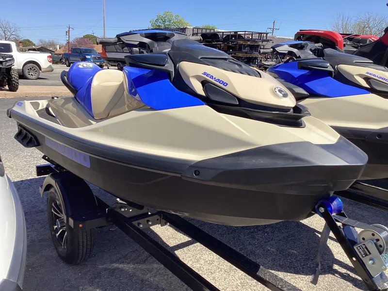 Slide: The Image of Sea-Doo Wake 170 iDF, iBR 2026 - 5