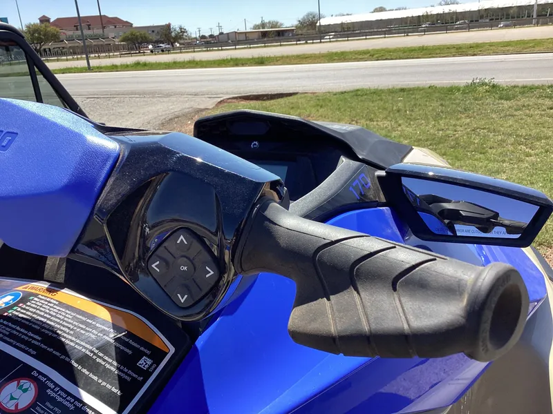 Slide: The Image of Sea-Doo Wake 170 iDF, iBR 2026 - 8