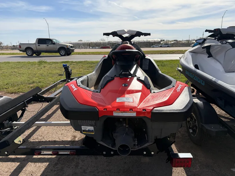 Slide: The Image of Sea-Doo Spark 2up 900 ACE 2016 - 4