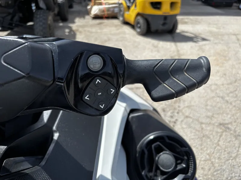 Slide: The Image of Sea-Doo GTX Limited 300 iDF Tech Package 2024 - 7