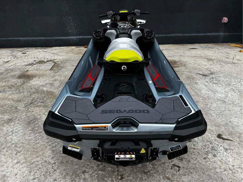 Slide: The Image of Sea-Doo RXT-X 325 Tech Package 2025 - 4