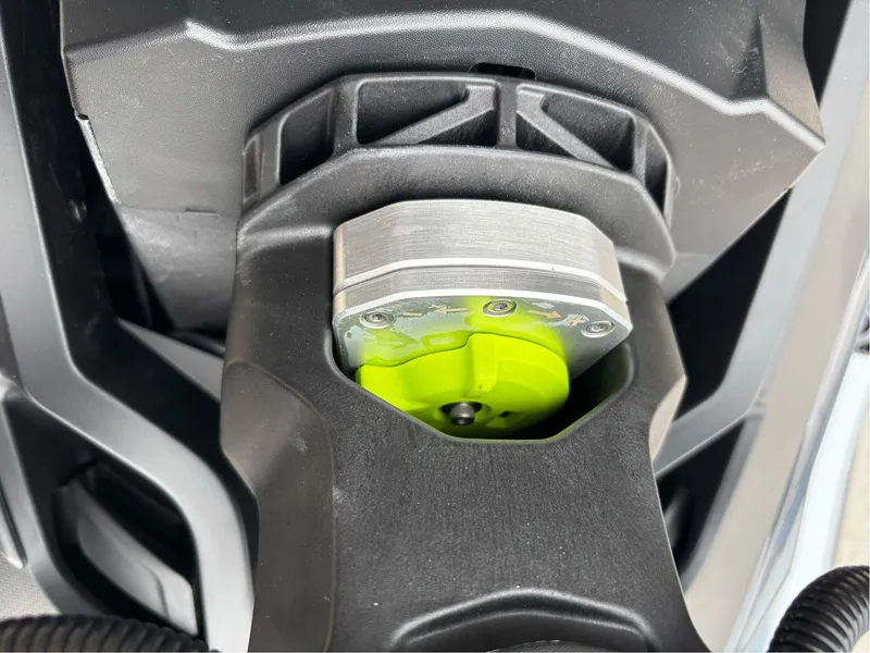 Slide: The Image of Sea-Doo RXT-X 325 Tech Package 2025 - 6