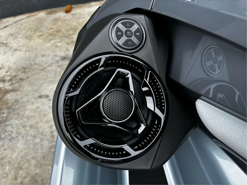 Slide: The Image of Sea-Doo RXT-X 325 Tech Package 2025 - 8