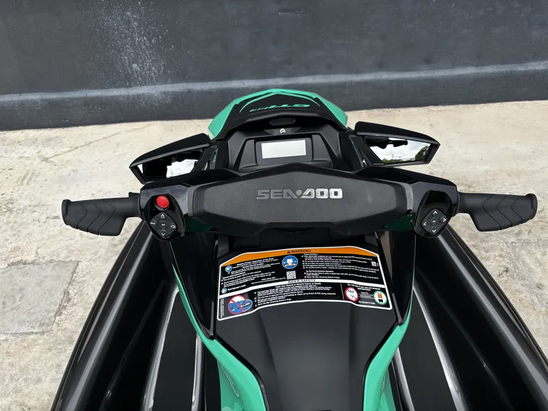 Slide: The Image of Sea-Doo GTI SE 170 iDF, iBR 2026 - 10