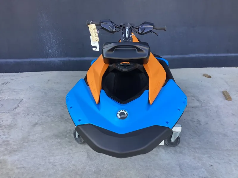 Slide: The Image of Sea-Doo Spark Trixx for 3 iBR and Audio in option 2026 - 3