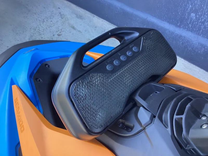 Slide: The Image of Sea-Doo Spark Trixx for 3 iBR and Audio in option 2026 - 5