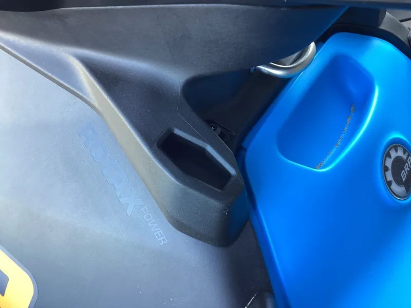 Slide: The Image of Sea-Doo Spark Trixx for 3 iBR and Audio in option 2026 - 9